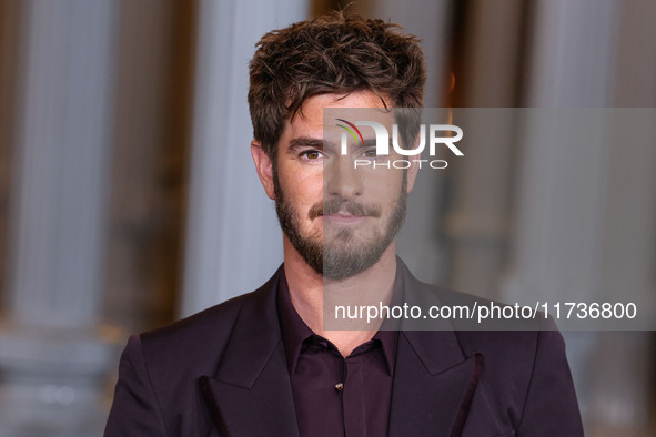 Andrew Garfield arrives at the 13th Annual LACMA Art + Film Gala 2024 presented by Gucci held at the Los Angeles County Museum of Art on Nov...