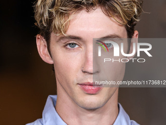 Troye Sivan arrives at the 13th Annual LACMA Art + Film Gala 2024 presented by Gucci held at the Los Angeles County Museum of Art on Novembe...