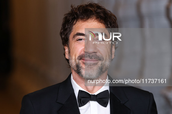 Javier Bardem wearing Gucci arrives at the 13th Annual LACMA Art + Film Gala 2024 presented by Gucci held at the Los Angeles County Museum o...