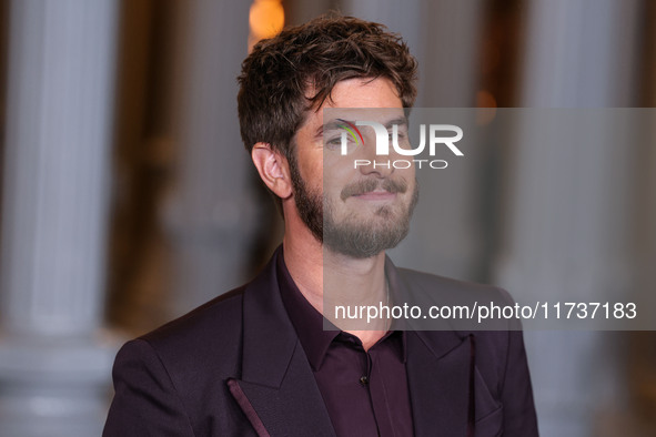 Andrew Garfield arrives at the 13th Annual LACMA Art + Film Gala 2024 presented by Gucci held at the Los Angeles County Museum of Art on Nov...