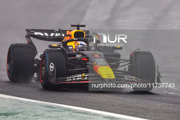 Max Verstappen of the Netherlands drives the Oracle Red Bull Racing RB20 Honda RBPT during the Formula 1 Lenovo Grande Premio De Sao Paulo 2...