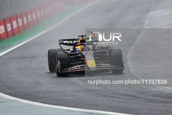 Max Verstappen of the Netherlands drives the Oracle Red Bull Racing RB20 Honda RBPT during the Formula 1 Lenovo Grande Premio De Sao Paulo 2...