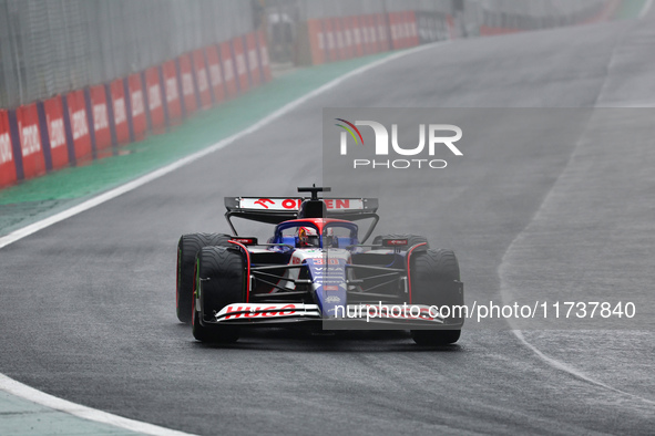 Liam Lawson of New Zealand drives the (30) Visa Cash app RB VCARB01 Honda RBPT during the Formula 1 Lenovo Grande Premio De Sao Paulo 2024 i...