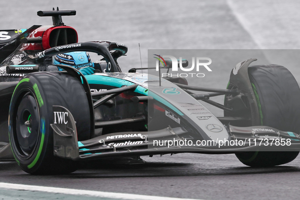 George Russell of the UK drives the (63) Mercedes-AMG Petronas F1 Team F1 W15 E Performance Mercedes during the Formula 1 Lenovo Grande Prem...