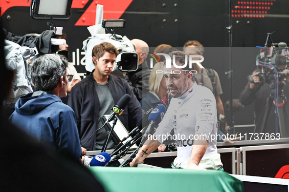 Fernando Alonso of Spain drives the (14) Aston Martin Aramco Cognizant F1 Team AMR24 Mercedes during the Formula 1 Lenovo Grande Premio De S...