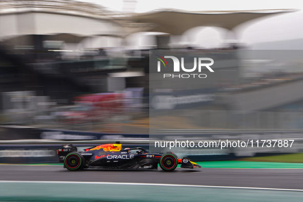 Max Verstappen of the Netherlands drives the Oracle Red Bull Racing RB20 Honda RBPT during the Formula 1 Lenovo Grande Premio De Sao Paulo 2...