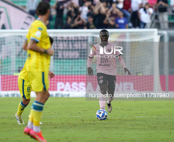 Claudio Gomes of Palermo FC plays during the Serie B match between Palermo and Cittadella at the Stadio ''Renzo Barbera'' in Palermo, Italy,...