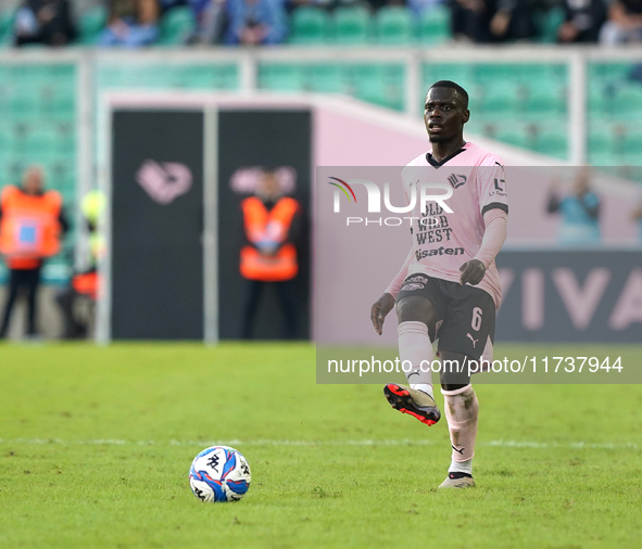 Claudio Gomes of Palermo FC plays during the Serie B match between Palermo and Cittadella at the Stadio ''Renzo Barbera'' in Palermo, Italy,...