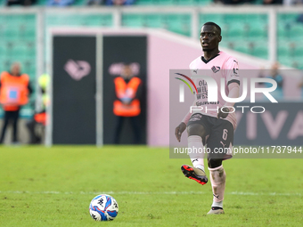 Claudio Gomes of Palermo FC plays during the Serie B match between Palermo and Cittadella at the Stadio ''Renzo Barbera'' in Palermo, Italy,...