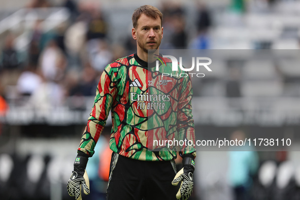 Arsenal's Neto warms up during the Premier League match between Newcastle United and Arsenal at St. James's Park in Newcastle, on November 2...