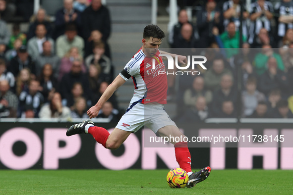 Declan Rice plays during the Premier League match between Newcastle United and Arsenal at St. James's Park in Newcastle, United Kingdom, on...