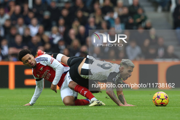 Arsenal's Ethan Nwaneri battles with Newcastle United's Bruno Guimaraes during the Premier League match between Newcastle United and Arsenal...