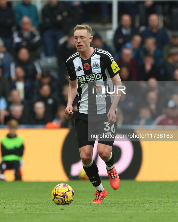 Sean Longstaff of Newcastle United is in action during the Premier League match between Newcastle United and Arsenal at St. James's Park in...