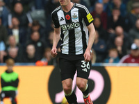 Sean Longstaff of Newcastle United is in action during the Premier League match between Newcastle United and Arsenal at St. James's Park in...