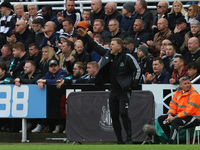 Newcastle United manager Eddie Howe shouts instructions during the Premier League match between Newcastle United and Arsenal at St. James's...