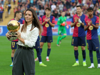 Aitana Bonmati offers her second Ballon d'Or to the supporters before the match between FC Barcelona and RCD Espanyol, corresponding to week...