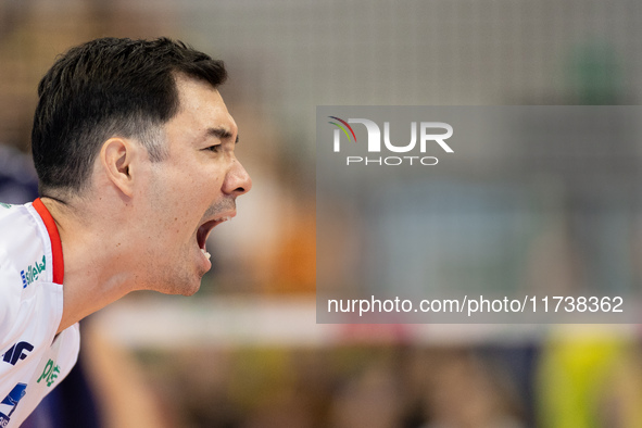 ERIK SHOJI participates in a match of the PLUS Liga between Stal Nysa and ZAKSA Kedzierzyn Kozle in Nysa, Poland, on November 3, 2024. 