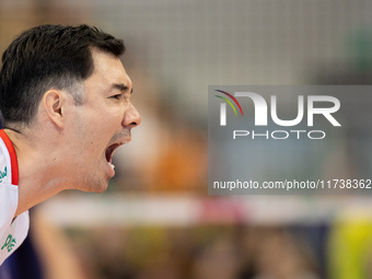 ERIK SHOJI participates in a match of the PLUS Liga between Stal Nysa and ZAKSA Kedzierzyn Kozle in Nysa, Poland, on November 3, 2024. (