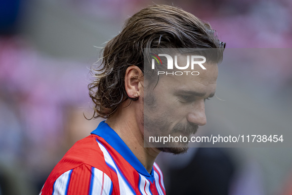 Antoine Griezmann of Atletico de Madrid enters the field during the La Liga EA Sports 2024/25 football match between Atletico de Madrid and...