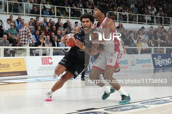 Anthony Lamb of Dolomiti Energia Trentino contrasts with Zach Le Day of EA7 Emporio Armani Milano during the match between Dolomiti Energia...