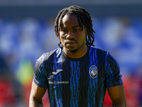 Ademola Lookman of Atalanta BC warms up before the Serie A match between SSC Napoli and Atalanta BC at Stadio Diego Armando Maradona Naples...