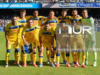 Players of Atalanta BC line up for a team photo during the Serie A match between SSC Napoli and Atalanta BC at Stadio Diego Armando Maradona...