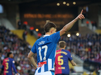 Jofre Carreras plays during the match between FC Barcelona and RCD Espanyol, corresponding to week 12 of LaLiga EA Sports, at the Lluis Comp...