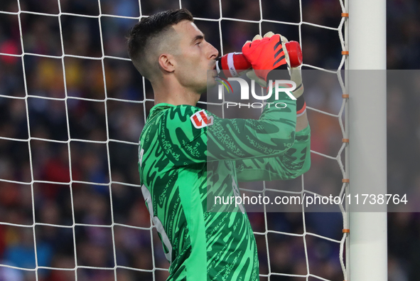 Inaki Pena plays during the match between FC Barcelona and RCD Espanyol, corresponding to week 12 of LaLiga EA Sports, at the Lluis Companys...