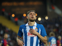 Jofre Carreras plays during the match between FC Barcelona and RCD Espanyol, corresponding to week 12 of LaLiga EA Sports, at the Lluis Comp...