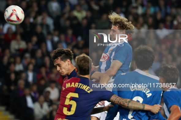 Alex Kral plays during the match between FC Barcelona and RCD Espanyol, corresponding to week 12 of LaLiga EA Sports, at the Lluis Companys...