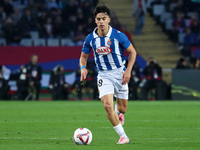 Alvaro Aguado plays during the match between FC Barcelona and RCD Espanyol, corresponding to week 12 of LaLiga EA Sports, at the Lluis Compa...