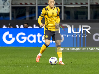 Piotr Zielinski plays during the Serie A match between FC Internazionale and Venezia FC at Giuseppe Meazza Stadium in Milano, Italy, on Nove...