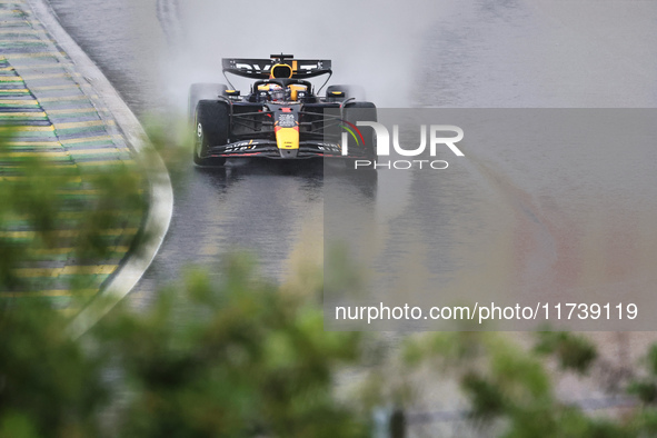 Max Verstappen of the Netherlands drives the Oracle Red Bull Racing RB20 Honda RBPT during the Formula 1 Lenovo Grande Premio De Sao Paulo 2...