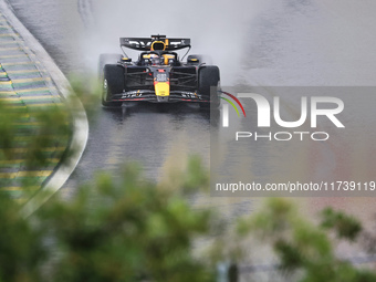 Max Verstappen of the Netherlands drives the Oracle Red Bull Racing RB20 Honda RBPT during the Formula 1 Lenovo Grande Premio De Sao Paulo 2...