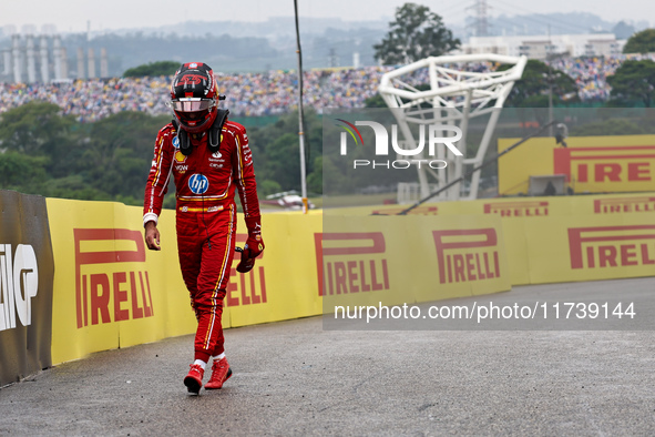 Carlos Sainz Jr. crashes during the Formula 1 Lenovo Grande Premio De Sao Paulo 2024 in Sao Paulo, Brazil, on November 3, 2024. 