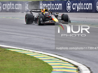 Max Verstappen of the Netherlands drives the Oracle Red Bull Racing RB20 Honda RBPT during the Formula 1 Lenovo Grande Premio De Sao Paulo 2...