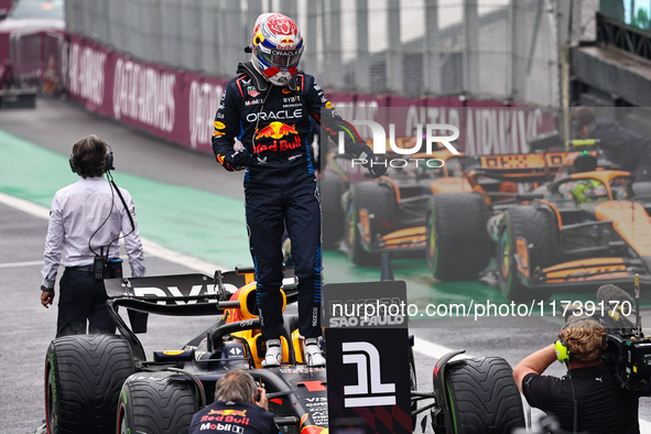 Max Verstappen of the Netherlands wins driving the Oracle Red Bull Racing RB20 Honda RBPT during the Formula 1 Lenovo Grande Premio De Sao P...