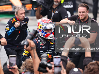 Max Verstappen of the Netherlands wins driving the Oracle Red Bull Racing RB20 Honda RBPT during the Formula 1 Lenovo Grande Premio De Sao P...