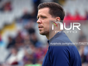 Wojciech Szczesny plays during the match between FC Barcelona and RCD Espanyol, corresponding to week 12 of LaLiga EA Sports, at the Lluis C...