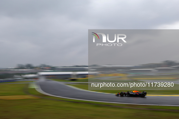 Max Verstappen of the Netherlands drives the Oracle Red Bull Racing RB20 Honda RBPT during the Formula 1 Lenovo Grande Premio De Sao Paulo 2...