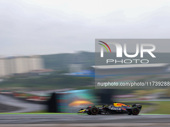 Max Verstappen of the Netherlands drives the Oracle Red Bull Racing RB20 Honda RBPT during the Formula 1 Lenovo Grande Premio De Sao Paulo 2...