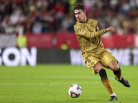 Martin Zubimendi of Real Sociedad controls the ball during the La Liga EA Sports match between Sevilla FC and Real Sociedad at Sanchez Pizju...