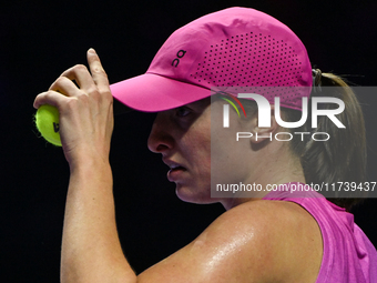 RIYADH, SAUDI ARABIA - NOVEMBER 03: Iga Swiatek of Poland during her match against Barbora Krejcikovas of Czech Republic on day 2 of the 202...