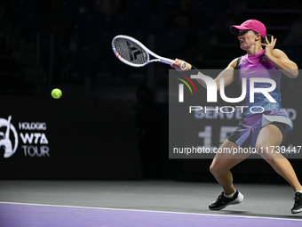 RIYADH, SAUDI ARABIA - NOVEMBER 03: Iga Swiatek of Poland during her match against Barbora Krejcikovas of Czech Republic on day 2 of the 202...