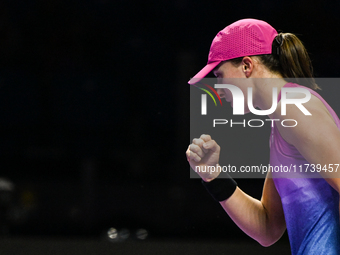 RIYADH, SAUDI ARABIA - NOVEMBER 03: Iga Swiatek of Poland during her match against Barbora Krejcikovas of Czech Republic on day 2 of the 202...