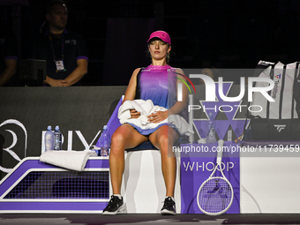 RIYADH, SAUDI ARABIA - NOVEMBER 03: Iga Swiatek of Poland during her match against Barbora Krejcikovas of Czech Republic on day 2 of the 202...