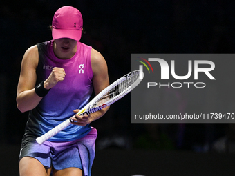 RIYADH, SAUDI ARABIA - NOVEMBER 03: Iga Swiatek of Poland during her match against Barbora Krejcikovas of Czech Republic on day 2 of the 202...