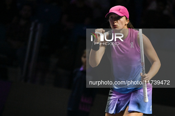 RIYADH, SAUDI ARABIA - NOVEMBER 03: Iga Swiatek of Poland during her match against Barbora Krejcikovas of Czech Republic on day 2 of the 202...