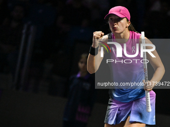 RIYADH, SAUDI ARABIA - NOVEMBER 03: Iga Swiatek of Poland during her match against Barbora Krejcikovas of Czech Republic on day 2 of the 202...