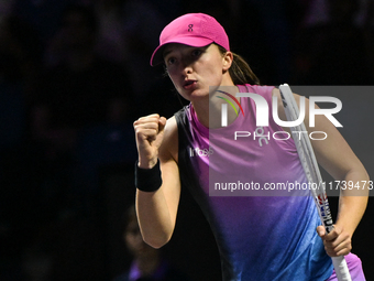 RIYADH, SAUDI ARABIA - NOVEMBER 03: Iga Swiatek of Poland during her match against Barbora Krejcikovas of Czech Republic on day 2 of the 202...